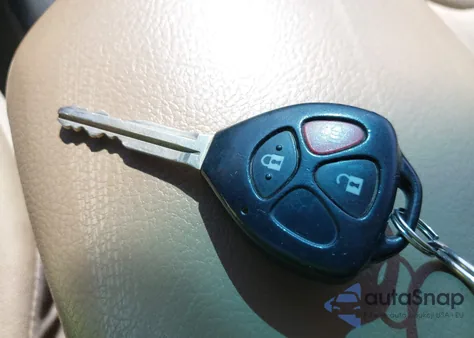 2010 Toyota Rav4 из США, поврежденный, VIN 2T3JF4DV7AW064064